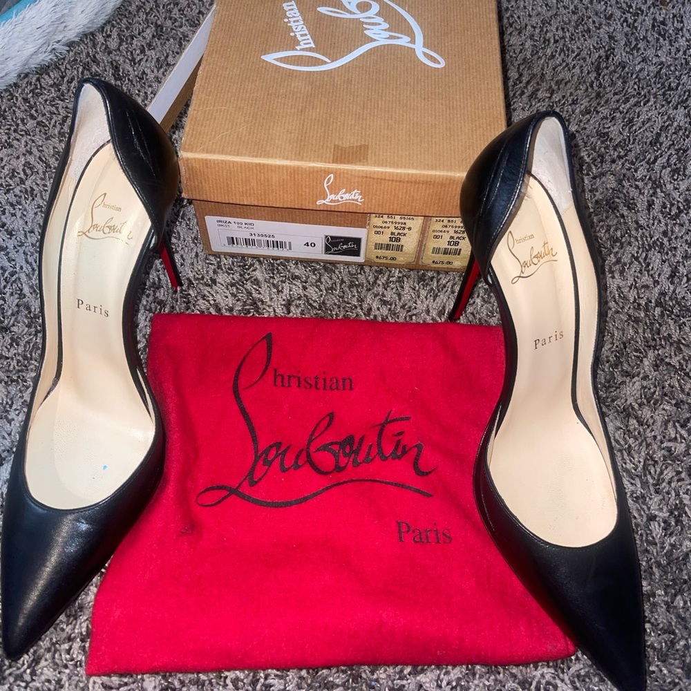Christian Louboutin
Iriza 100 Patent Leather Pumps